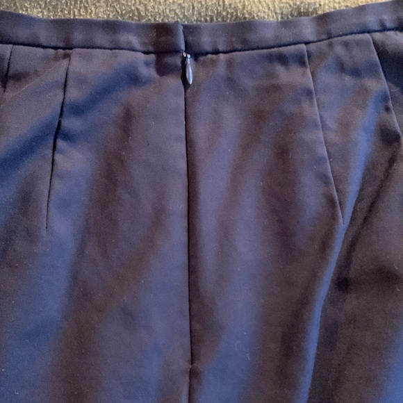 Talbots Petites navy pencil skirt with pockets size 4 - Picture 5 of 8